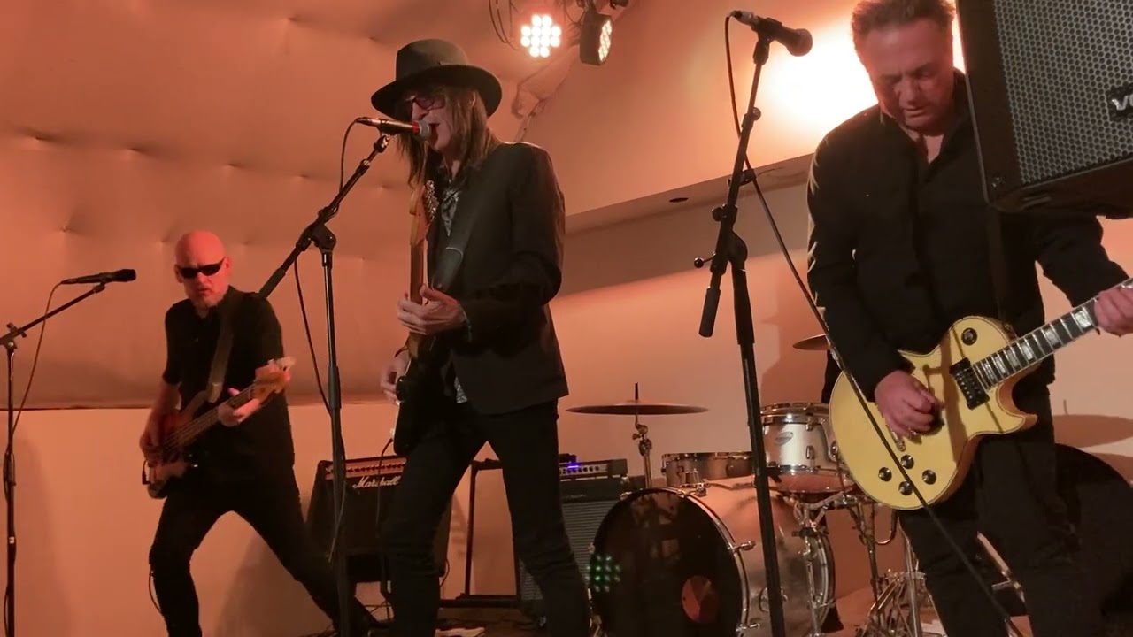 The Man That Time Forgot, Jay Aston’s GLJ, Burdall’s Yard, Bath, December 9, 2023