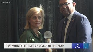 Kim Mulkey wins AP Coach of the Year, gives credit to players