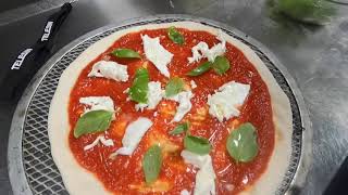 How Italians Make Perfect Pizza Every Time