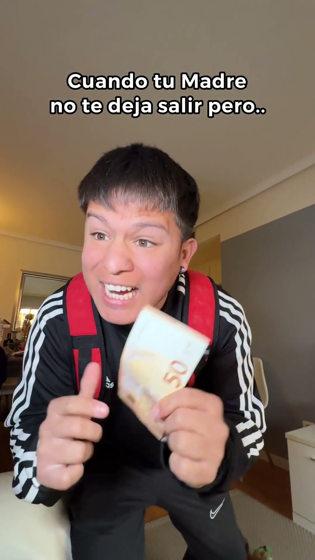 POV: Cuando Tu Madre No Te Deja Salir Pero.. ?? Paul Ferrer #Short