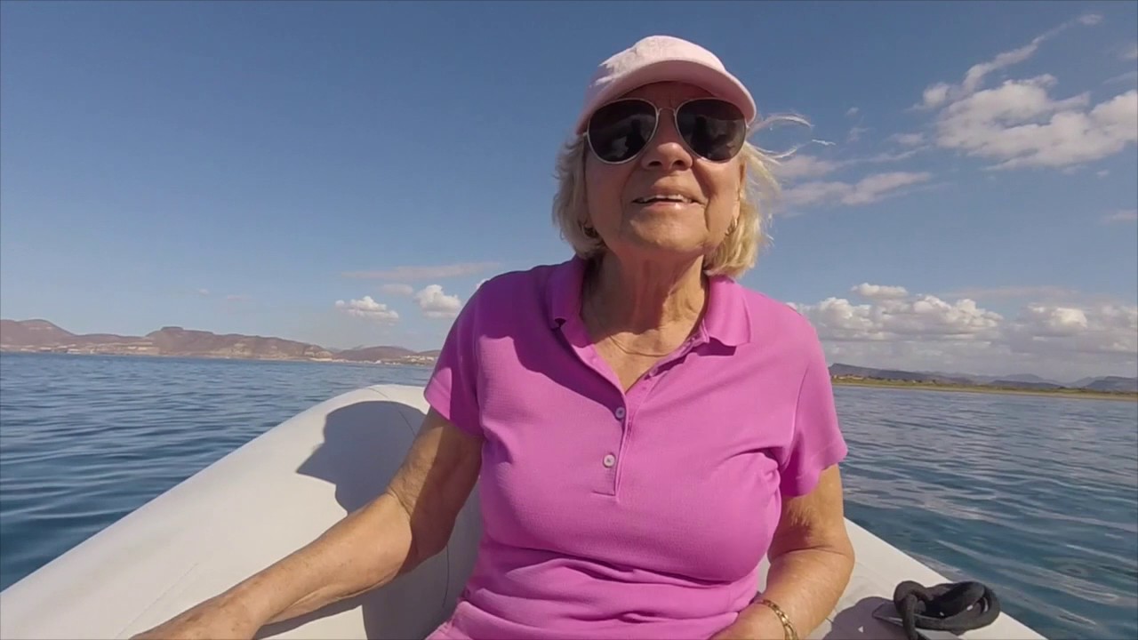Sailing in Mexico, Whale Sharks in La Paz, Ep 30, Off the Starboard Hull