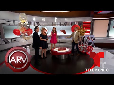 Festejan con María Celeste Arrarás por su cumpleaños | Al Rojo Vivo | Telemundo