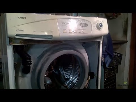 Видео: Течь воды из под стиральной машины Самсунг