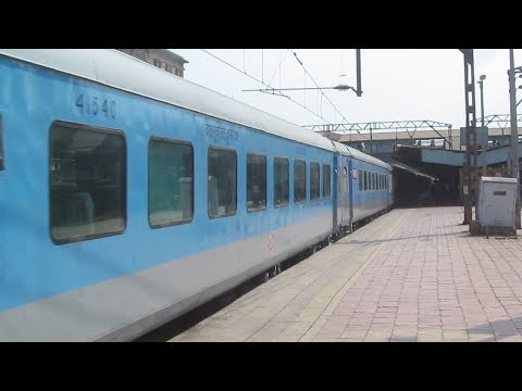 Brand New CR Marked Shatabdi Coaches with 22109 LTT - NZM AC Express @ 105 +kmph !!
