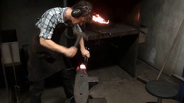 Forging an houglass gauntlet, Part 1