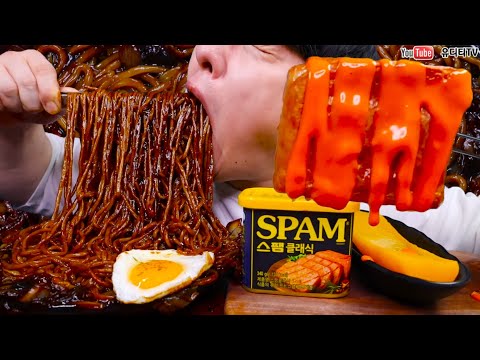 백종원홍콩반점 마라짜장면 &amp;<strong>amp</strong>; 불닭마요통스팸 &amp;<strong>amp</strong>; 통단무지 먹방 SPICY <strong>MALA</strong> BLACK BEAN NOODLES &amp;<strong>amp</strong>; FIRE MAYO SPAM ASMR REAL