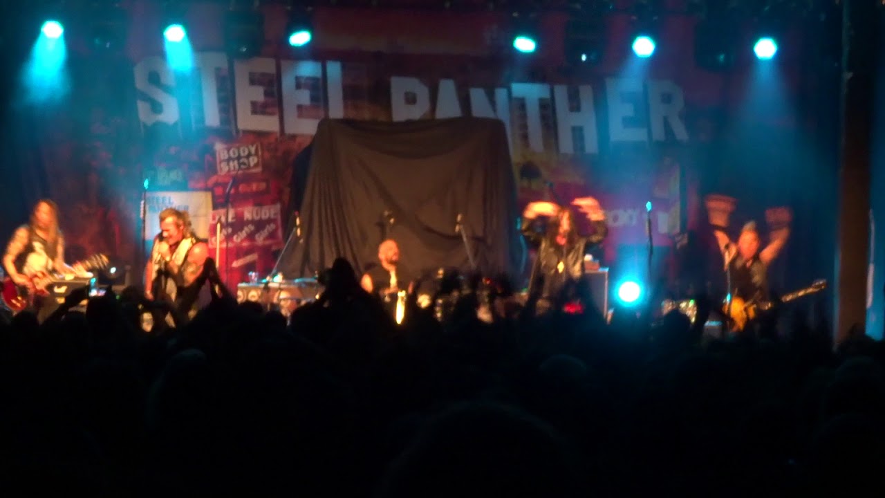 Fozzy Lights Go Out (2018 live LKALonghorn Stuttgart) YouTube