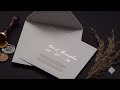 Invitații de nuntă luxury albe - folio argintiu și emboss (#2026)