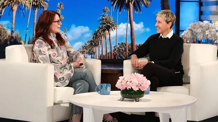 Megan Mullally Didn't Notice the Interesting Patte...