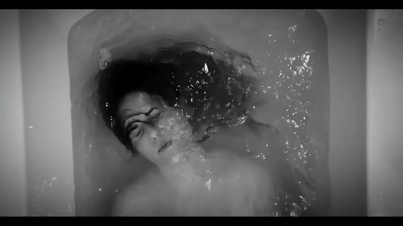 在 YouTube 上觀看「Jamie Lee Sexton - Missing (Official Video)」 在 YouTube 上觀看「Jamie Lee Sexton - Missing (Official Video)」