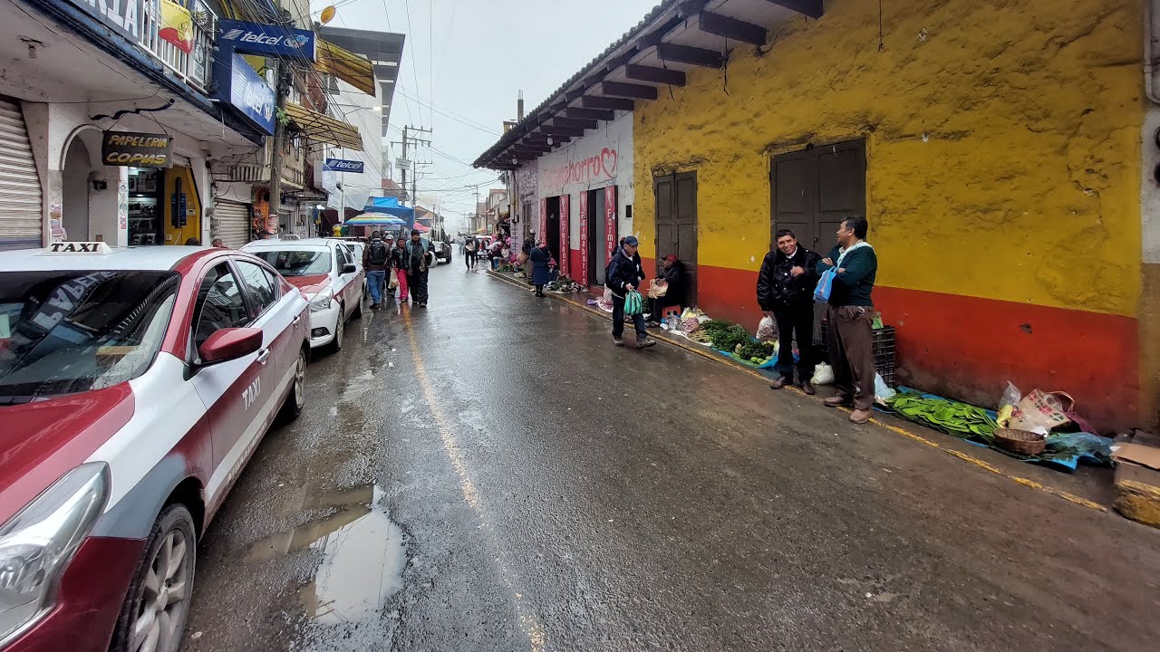 Un día de Plaza en #Chicontepec #Veracruz 🤩