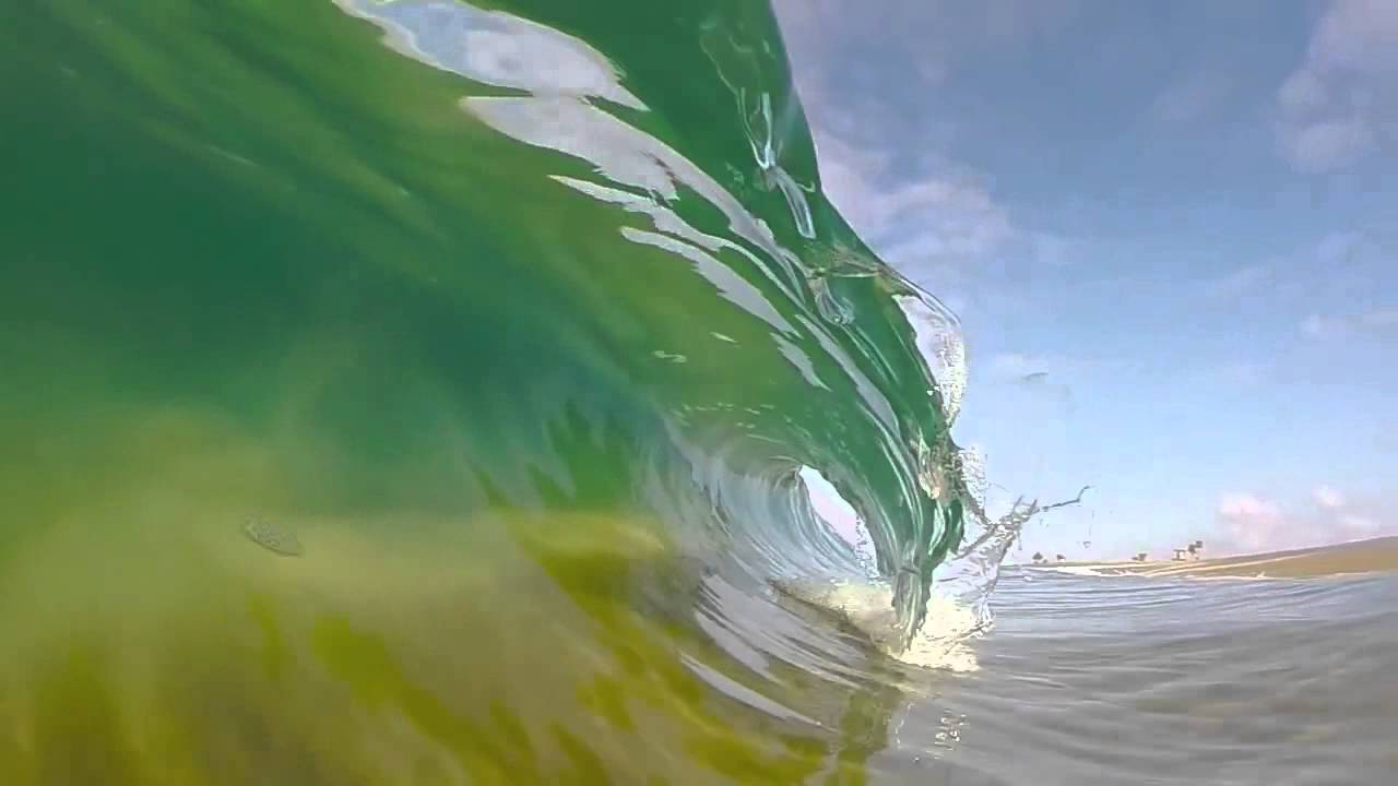 Inside Newport Waves!!!!!!! (clean waves)