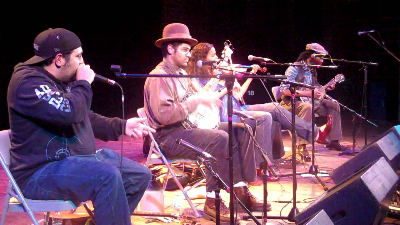 Carolina Chocolate Drops "Hit Em Up Style" - YouTube