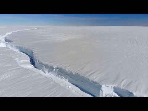 Iceberg as Big as London Breaks Off Ice Shelf in Antarctica