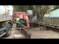 "Харківводоканал" ремонтує пошкоджену трубу на глибині 6 метрів у водонасиченому грунті