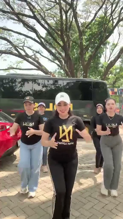 GOYANG TIPIS TIPIS BOLO 😁