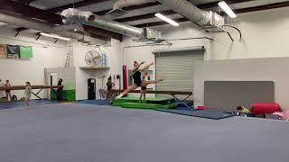 Floor leap (switch side -popa)