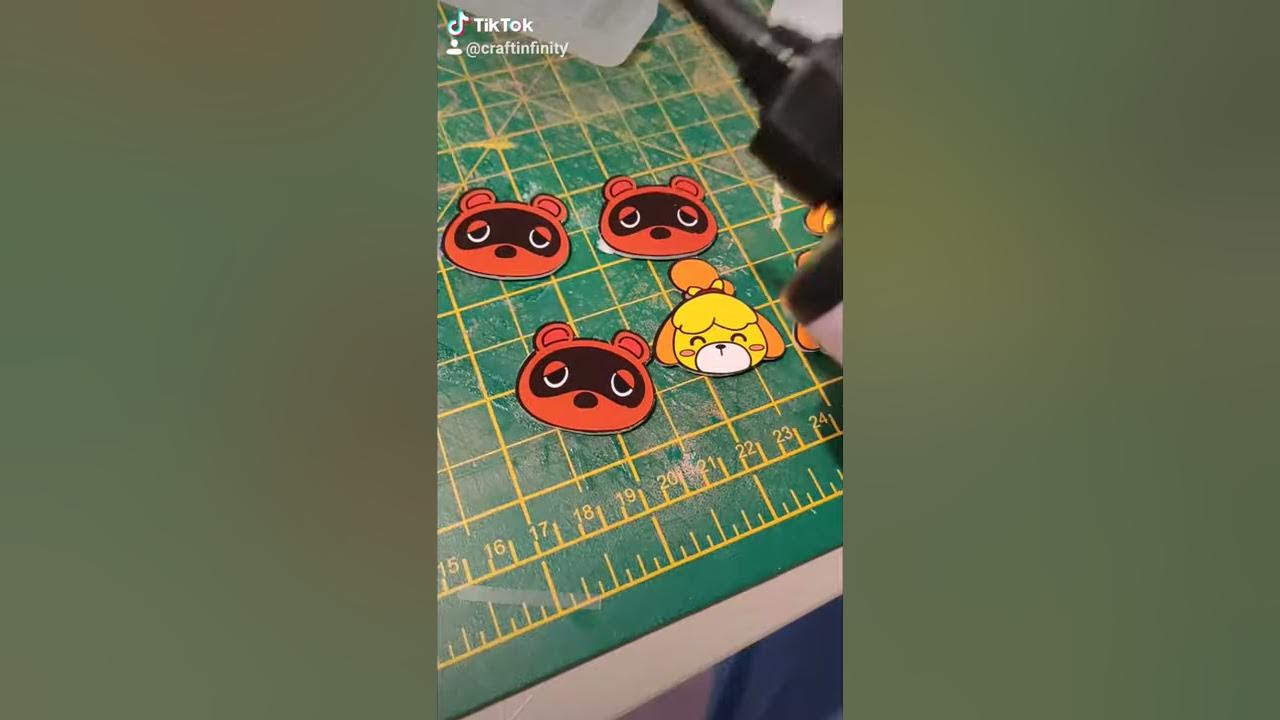 How to Print on Shrink Plastic : DIY Custom Pins 