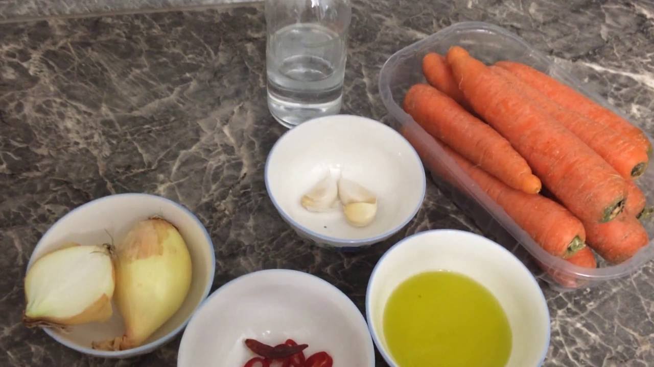 Russisch Koreanischer Möhrensalat Karottensalat süss-sauer scharf ...