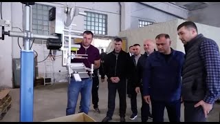 видео: Президент Алан Гаглоев с инспекционным визитом посетил завод «Багиата» картинка: Президент Алан Гаглоев с инспекционным визитом посетил завод «Багиата»