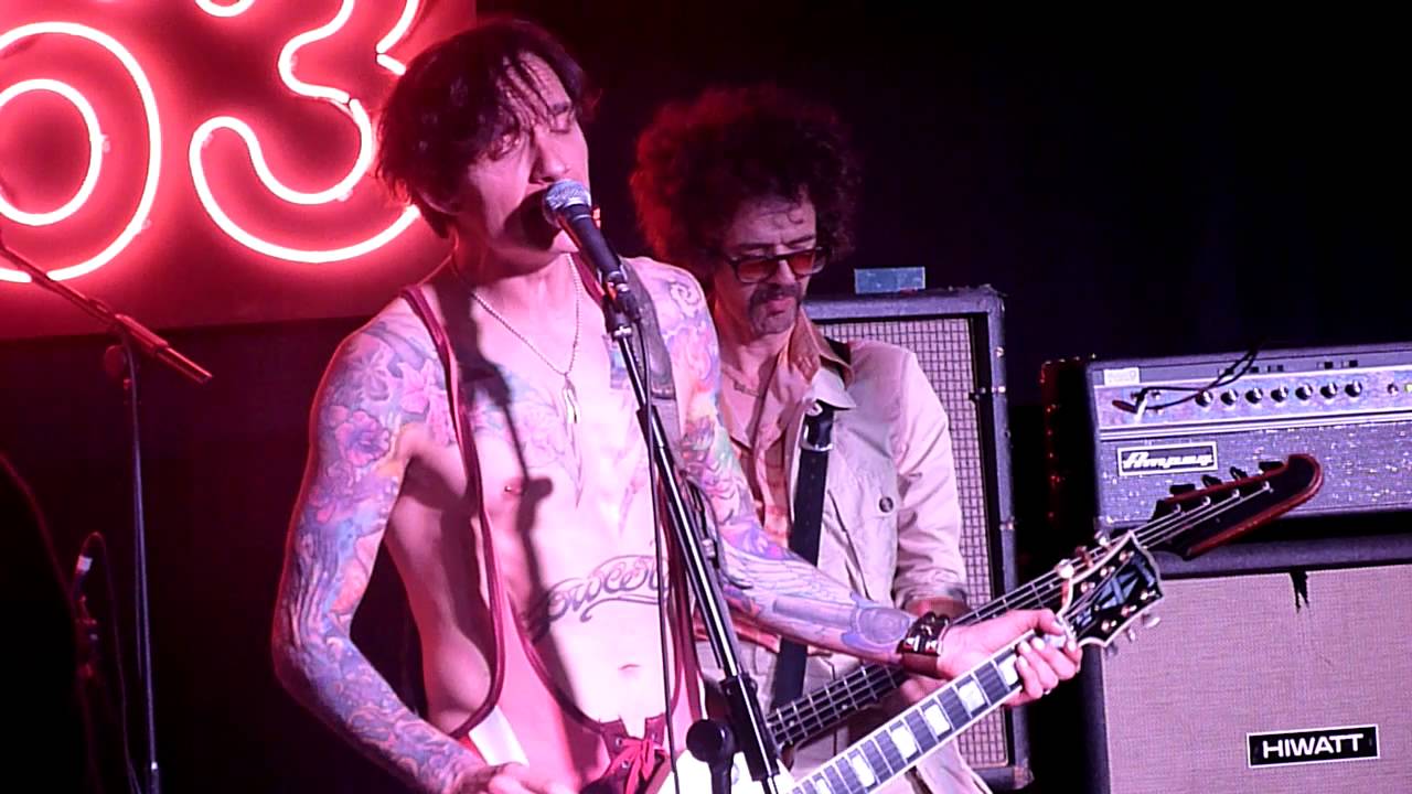 The Darkness - Roaring Waters  - HMV Oxford Street, London - June 2015