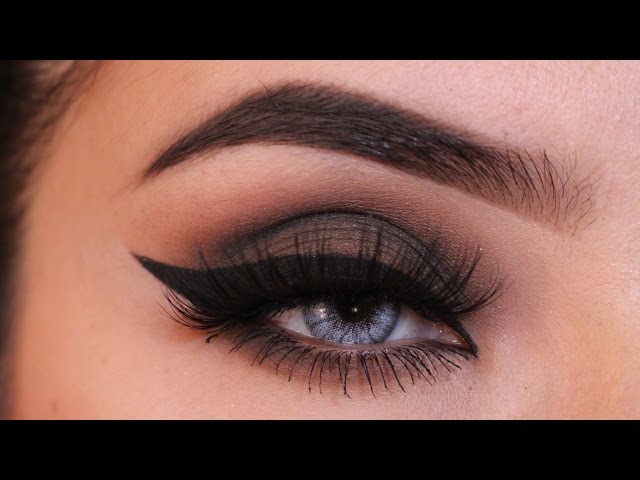 BLACK Sparkly Smokey Eye Makeup Tutorial 