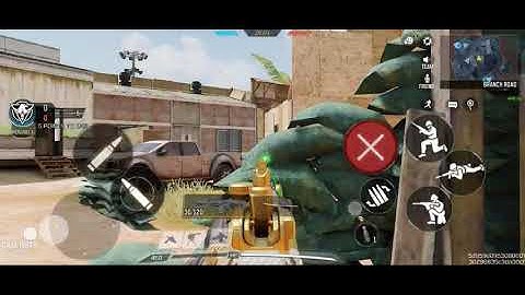 How a noob plays CODM when there are girls in his squad🙈!
