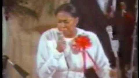 Morton Family Sings 6 - Mrs Nancy Morton-Maxwell s...