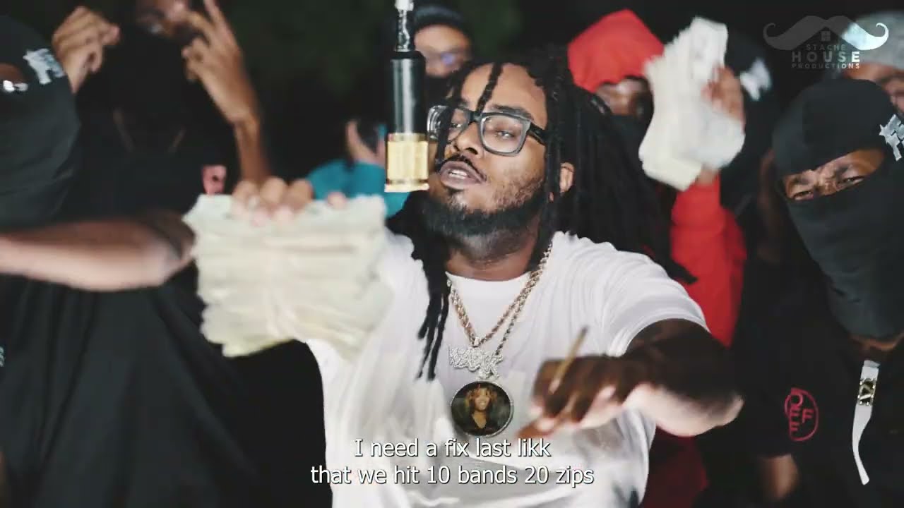 Watch Fat Ron " Missing Screws" ONE MIC on YouTube Watch Fat Ron " Missing Screws" ONE MIC on YouTube