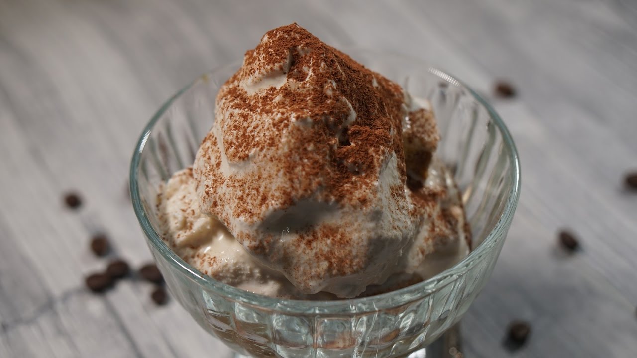 gefrorenes Eiskaffee Tiramisu Dessert - Rezept und Anleitung ...