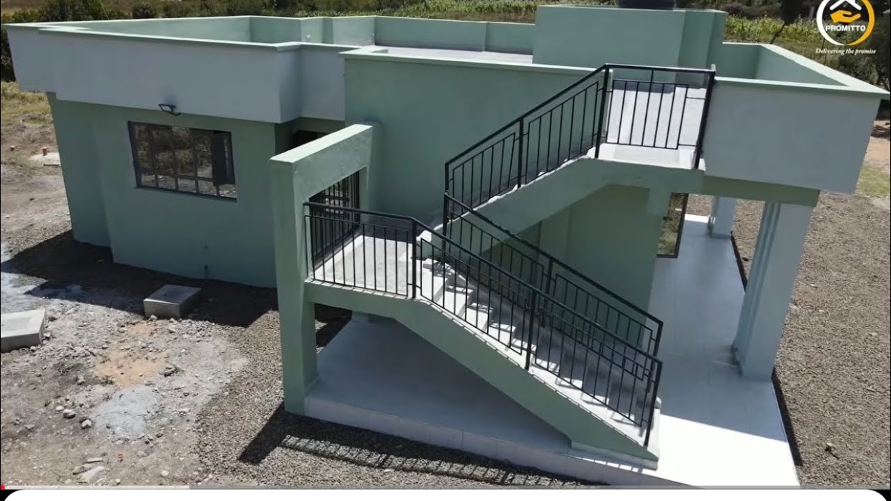 Любители бунгало ❤️❤️ Это бунгало с плоской крышей и тремя спальнями. Хотели бы вы такой дом?