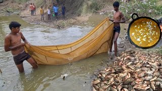 Traditional net fishing in village | Best Net fishing l Big Fish Hunting in the Village | Fish Curry