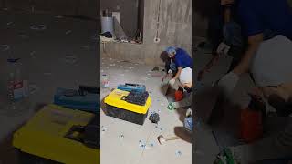 Укладка керамической плитки на гибкий плиточный клей Церезит СМ16. Приклейка на полусухую стяжку