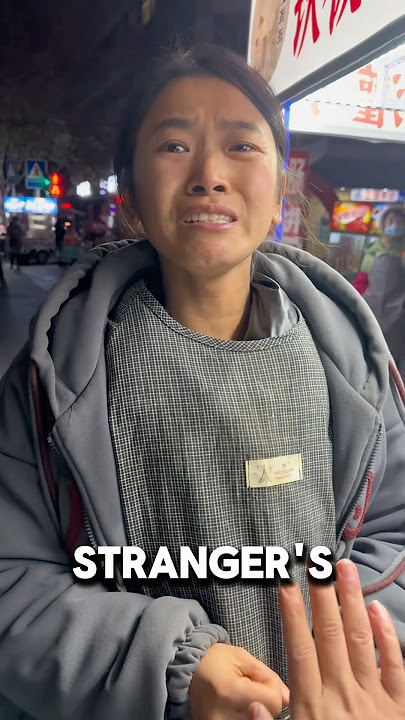 Stranger’s Action Left Her Speechless❤️#wholesome #heartwarming #hearttouching