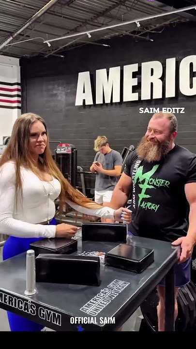 girl vs latman 🥶 #bodybuilding #motivation #viral #shorts #fitness #video #legend #editing #fyp