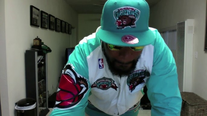 Mitchell & Ness Charlotte Hornets Mourning Jersey, Reebok Kicks