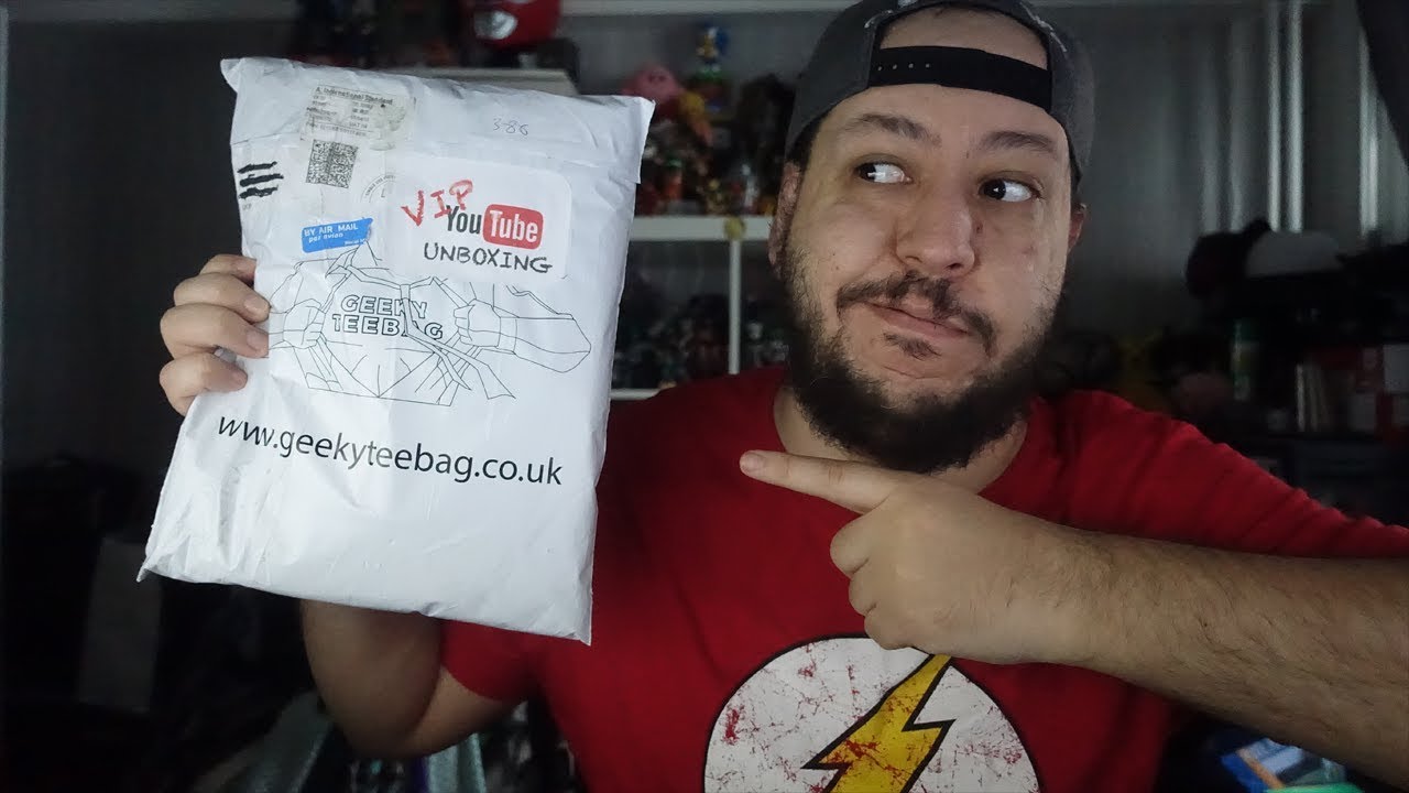 Déballage (Unboxing) | Geeky TeeBag - On fait une battle de t-shirt !