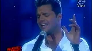 Video thumbnail of "Ricky Martin-Asignatura Pendiente"