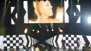 Yuri Karma Kamaleón Resimi