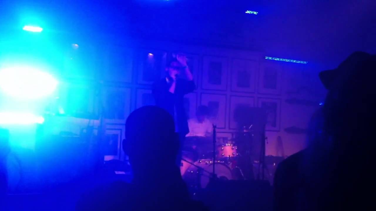 Ver Trouble Over Tokyo - Leech (Live) no YouTube Ver Trouble Over Tokyo - Leech (Live) no YouTube