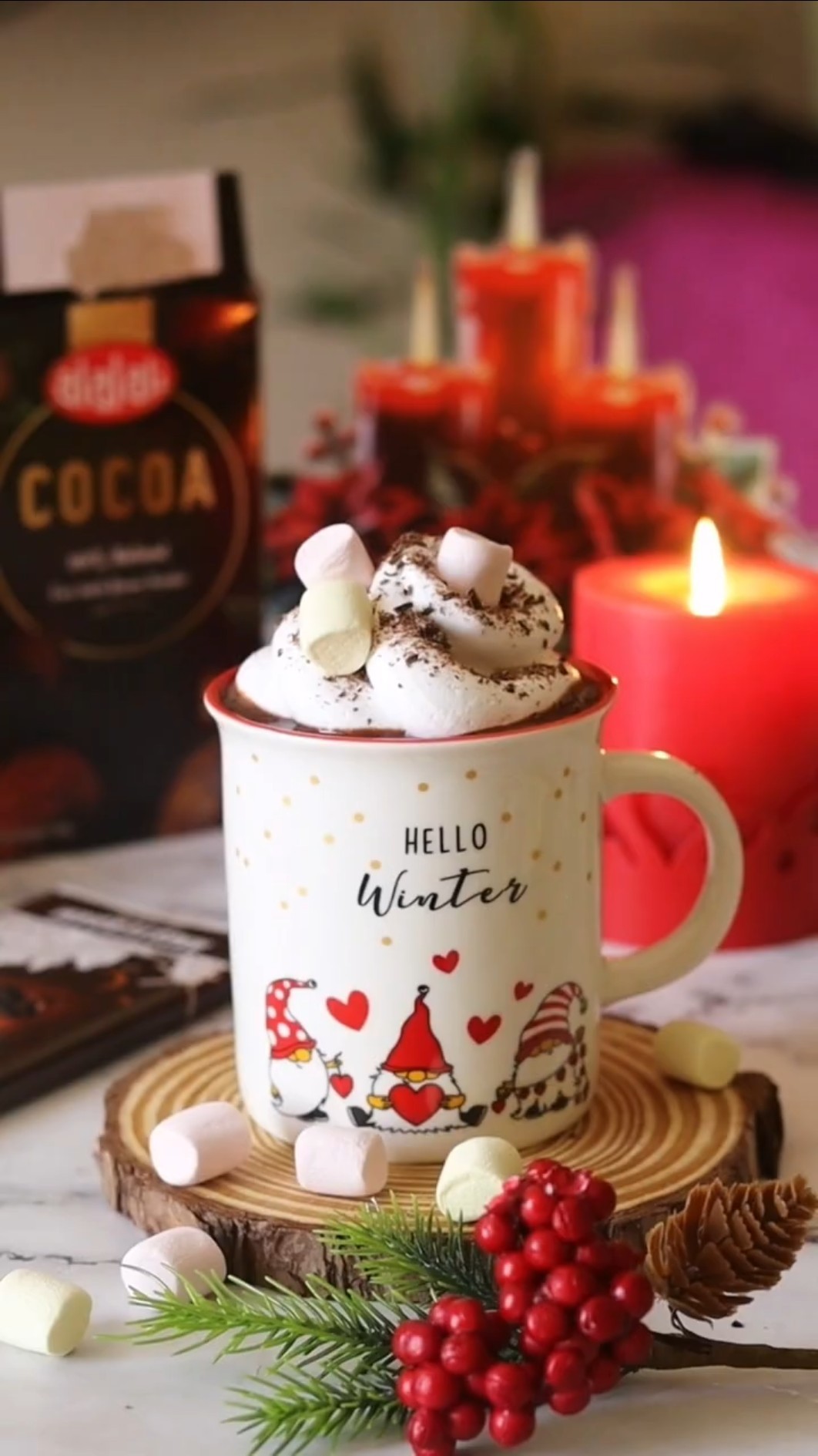 Hot chocolate #hotchocolaterecipe #hotcoco #holidaydessert #shorts
