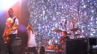 Guano Apes : &quot;All i wanna do&quot; (New Song) live BOSPOP, NL 2009