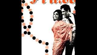 Nazar Mein Bijli Ada Mein Shole