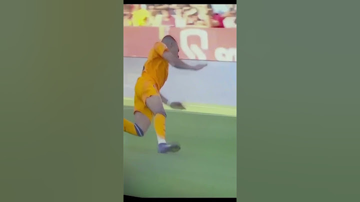 Sevilla Player Red Card vs Real Madrid l L.Bade Red Card