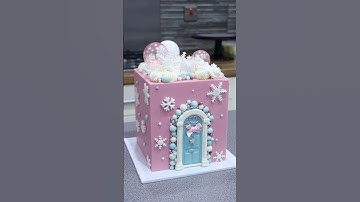 Christmas Door Cake 🎄 use code FROSTLOVE10 for 10% off at frostform.com #cake #christmas #shorts