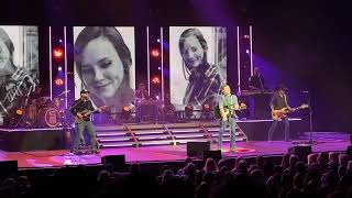 Scotty McCreery  'It Matters to Her'