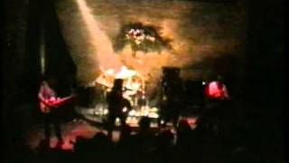 ΤΡΥΠΕΣ - ΓΙΑ ΤΗΝ ΠΑΤΡΙΔΑ (Μύλος - Η κρυφή συναυλία1995)