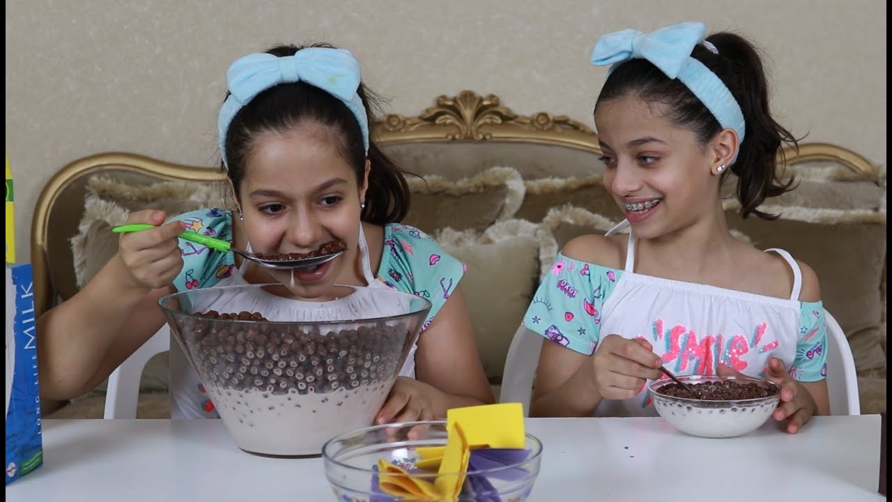 تحدي الكبير ضد الصغير !!  اكلت شوال نسكويك😱