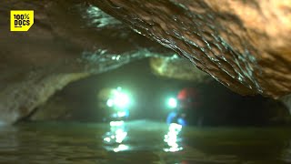 15 days stuck in a flooded cave, they went through hell