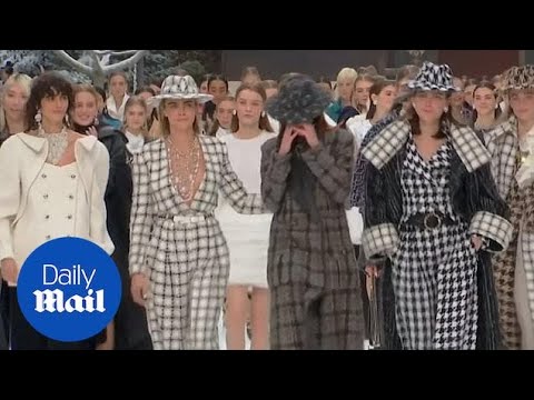 Fashion crowd mourn Karl Lagerfeld while wearing Chanel